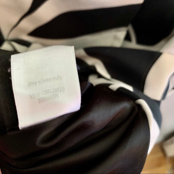 Spring Semantiks Black and White Pattern 3/4 Sleeve Jacket with Belt - Picture 7 of 11